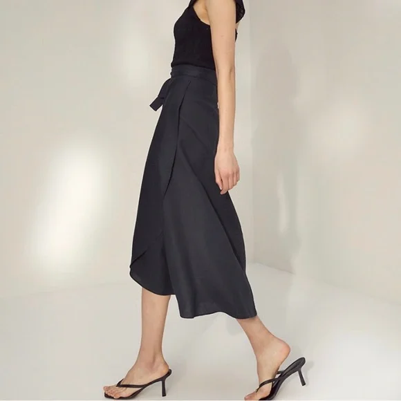 Rare* Linen Aritiza Wilfred Eleta Wrap Skirt
Sz M - Picture 5 of 13